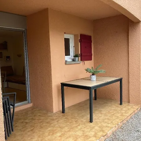 Apartment Domaine Valescure 1 Ou 2 Pieces Vue Jardin Ou Piscine
