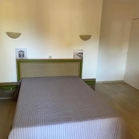 Apartment Domaine Valescure 1 Ou 2 Pieces Vue Jardin Ou Piscine *