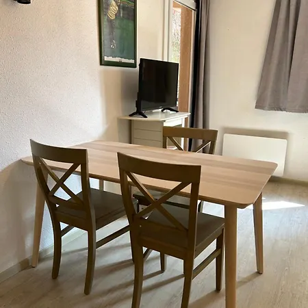 Domaine Valescure 1 Ou 2 Pieces Vue Jardin Ou Piscine Apartment *